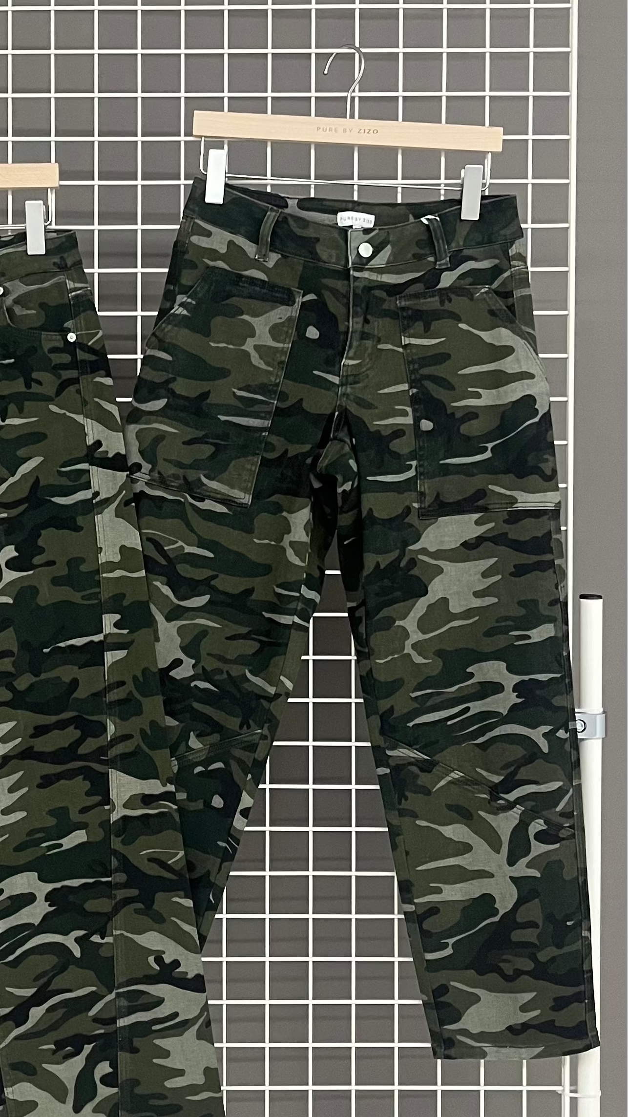 Barrel broek met Camo print Alice