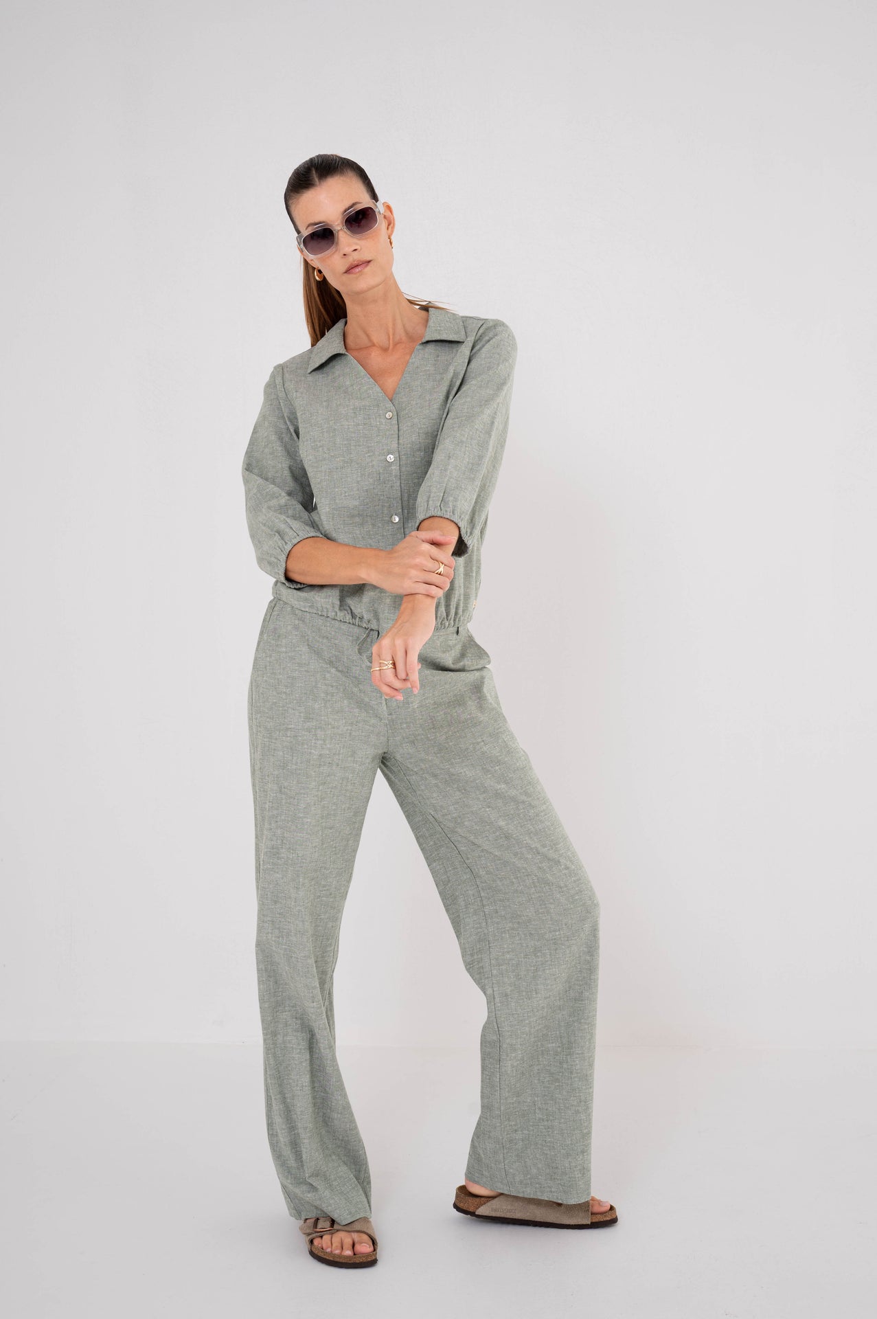 selena pale olive stijlvolle wide-leg broek met bijpassende blouse