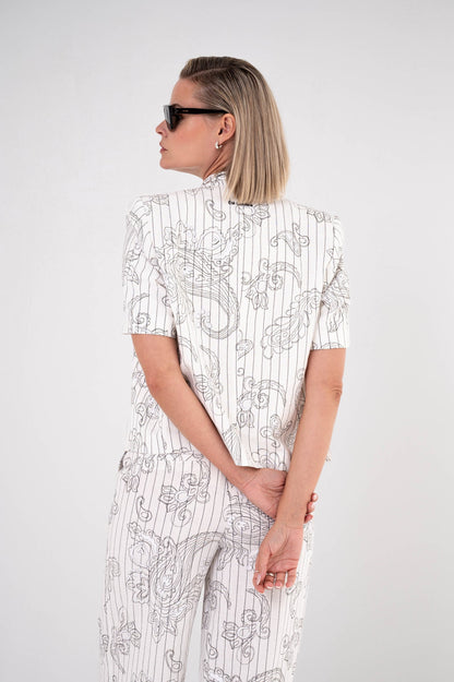 achterkant blazer tanner met subtiele streep en paisleyprint