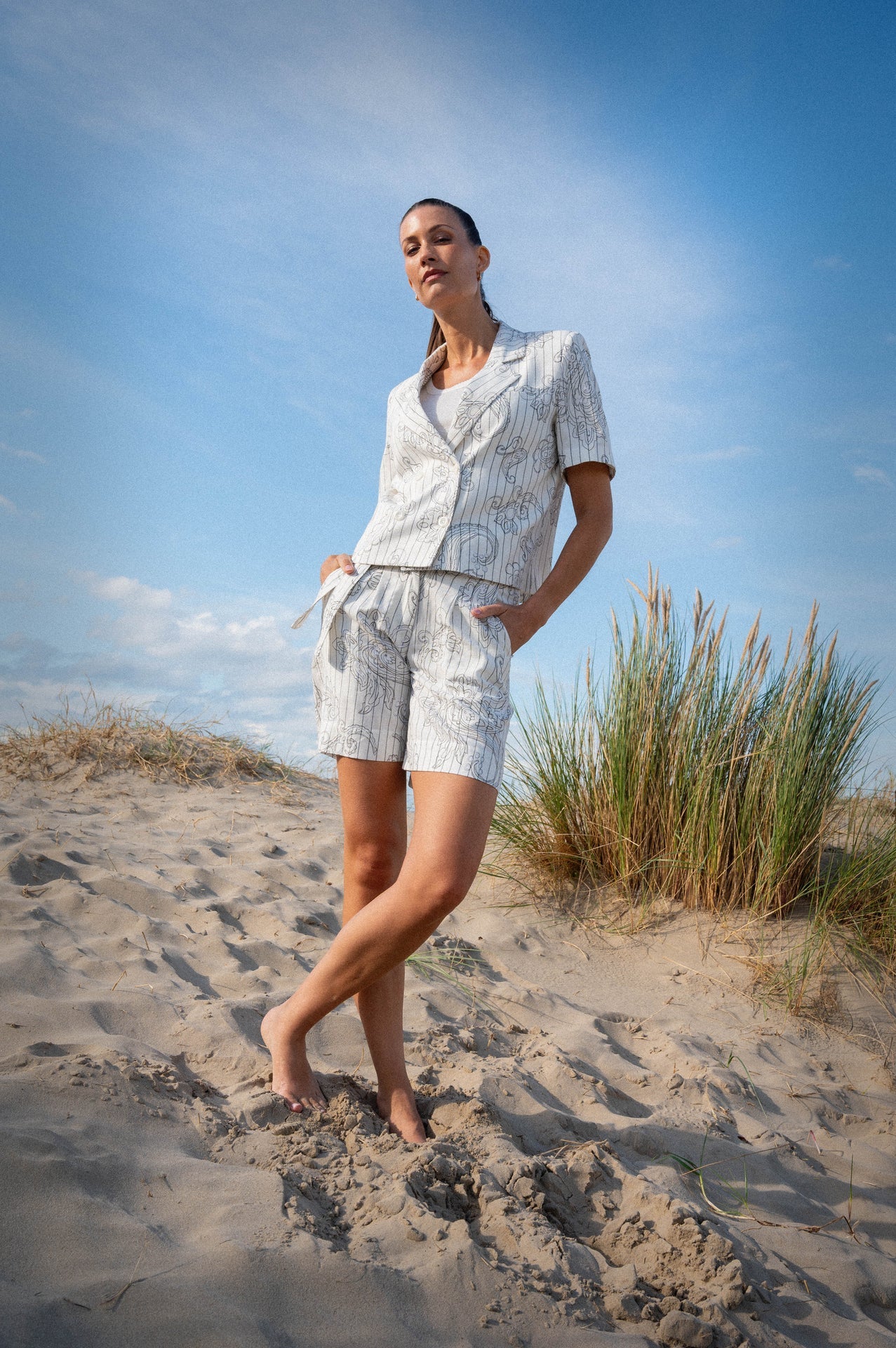 tanner jacket met korte mouwen en een dubbele rij knopen